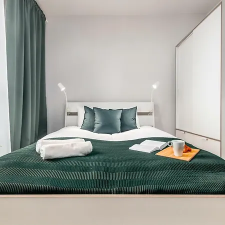 Lejlighed Comfortable Apartment With Parking Near Progresja Music Club *